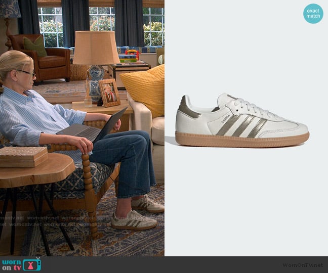 Adidas Samba OG Shoes worn by Leanne Murphy (Leanne Morgan) on Leanne