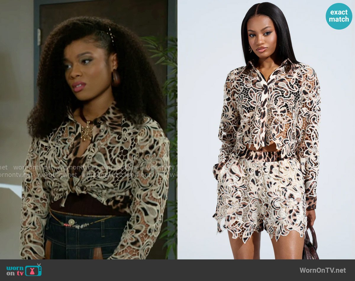 Akira Leila Leopard Button Down worn by Eva Thomas (Ambyr Michelle) on Beyond the Gates