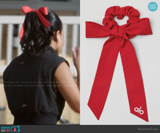 Alo Yoga Love Knots Tie Scrunchie in Red Hot Summer worn by Jackie Howard (Nikki Rodriguez) on My Life with the Walter Boys