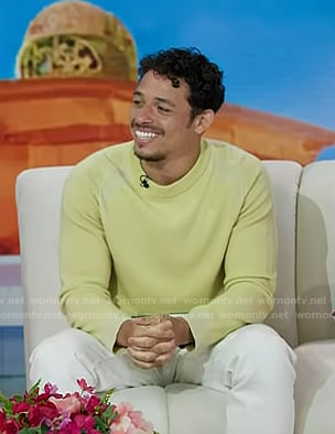 Anthony Ramos's yellow ribbed sweater on Today
