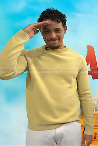 Anthony Ramos's yellow ribbed sweater on Today