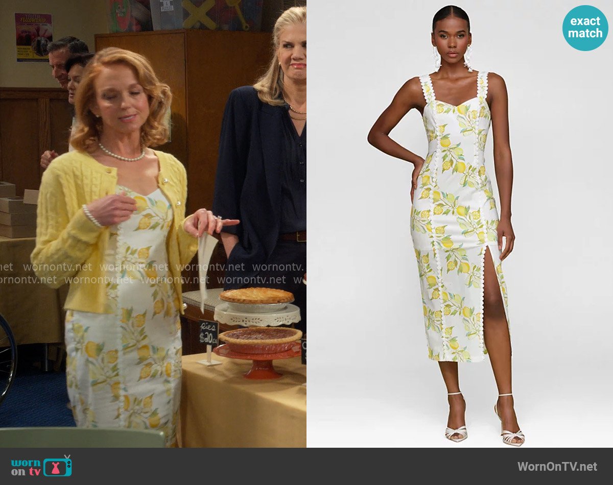 Avec Les Filles Lemon-Print Bodycon Midi Dress worn by Mary (Jayma Mays) on Leanne