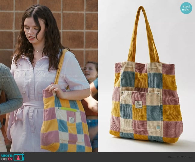 BDG Patchwork Corduroy Tote Bag In Multi worn by Grace (Ellie O’Brien) on My Life with the Walter Boys