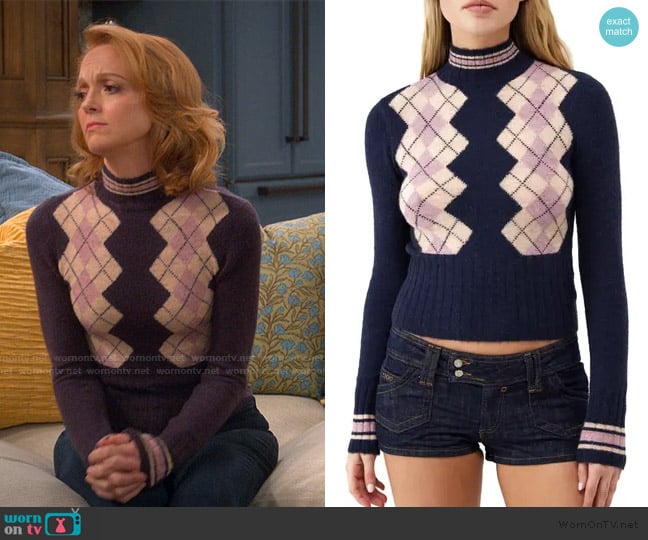 BDG Urban Outfitters Argyle Turtleneck Crop Sweater worn by Mary (Jayma Mays) on Leanne