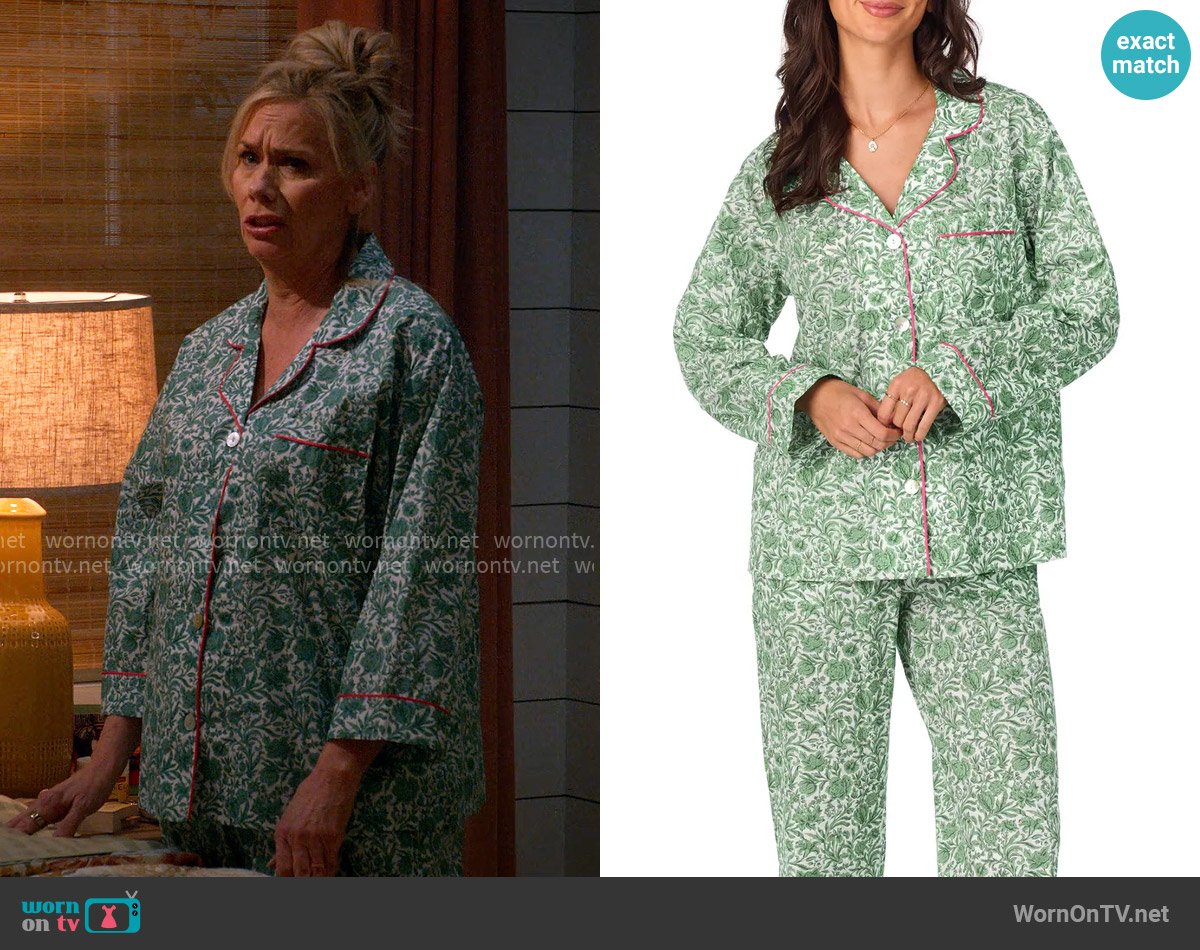 BedHead Pajamas Print Cotton Pajamas worn by Leanne Murphy (Leanne Morgan) on Leanne