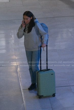 Belly's blue backpack on The Summer I Turned Pretty