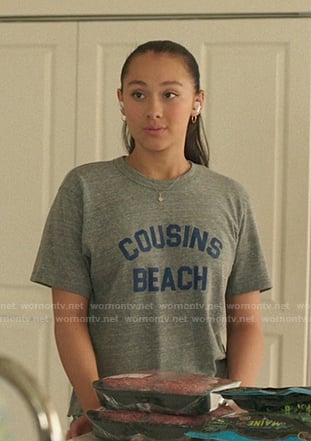 Belly's grey Cousins Beach print tee on The Summer I Turned Pretty