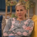 Carol’s grey and pink argyle cardigan on Leanne