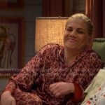 Carol’s orange leopard print pajamas on Leanne