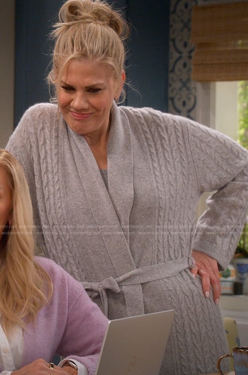 Carol's gray cable knit robe on Leanne