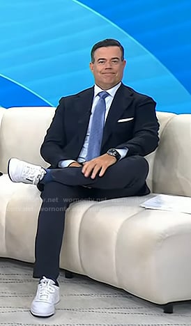 Carson Daly's white sneakers on Today