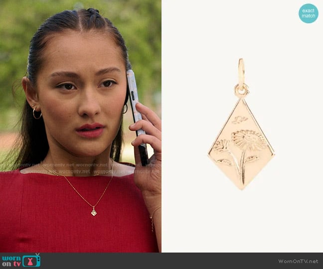 Catbird Jewelry Daisy Poem Charm in April worn by Belly Conklin (Lola Tung) on The Summer I Turned Pretty