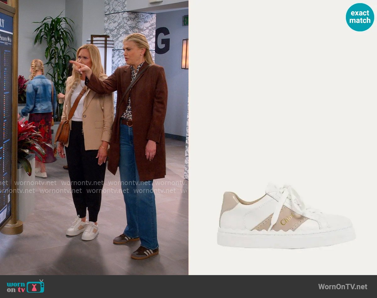 Chloe Lauren Mixed Leather Low-Top Sneakers worn by Leanne Murphy (Leanne Morgan) on Leanne