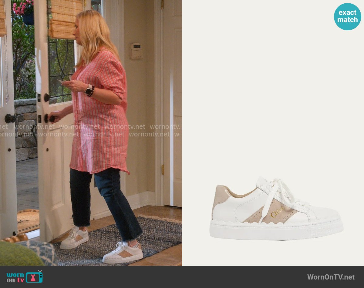 Chloe Lauren Mixed Leather Low-Top Sneakers worn by Leanne Murphy (Leanne Morgan) on Leanne
