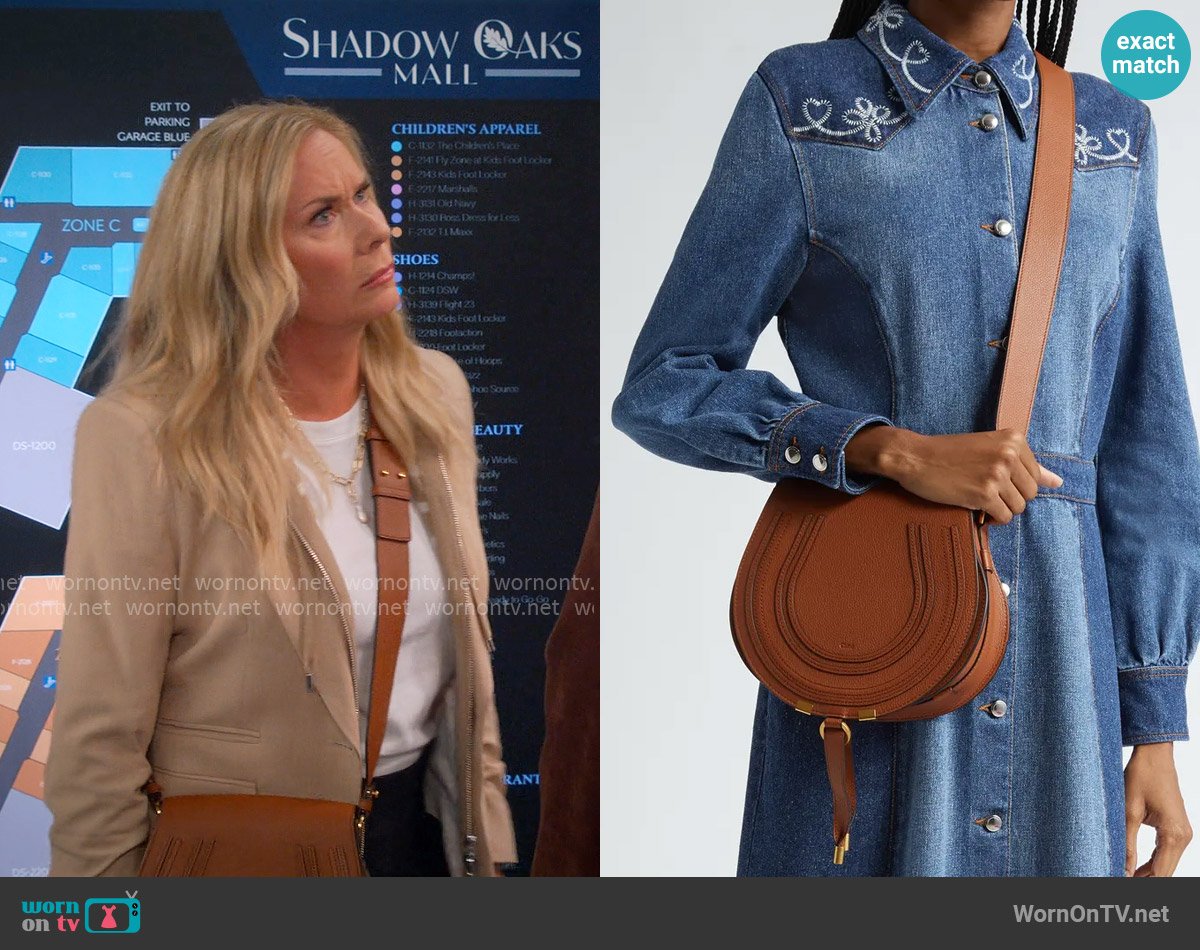 Chloe Marcie Leather Crossbody Bag worn by Leanne Murphy (Leanne Morgan) on Leanne