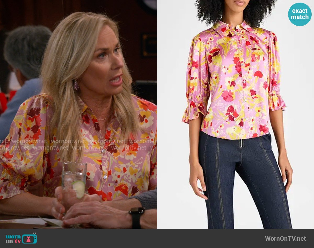 Cinq a Sept Fiona Top in Mauve Orchid worn by Leanne Murphy (Leanne Morgan) on Leanne