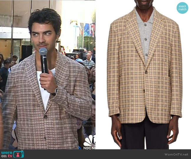 Joe Jonas’s beige plaid blazer on Today