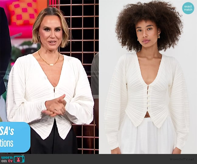 Cult Gaia Blair Knit Cardigan worn by Keltie Knight on E! News