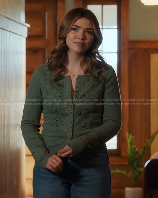 Erin's green lace front long sleeve top on My Life with the Walter Boys