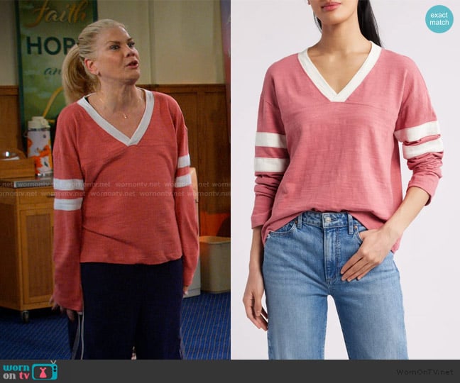Faherty Sunwashed Slub V-Neck Long Sleeve Organic Cotton Top worn by Carol (Kristen Johnston) on Leanne