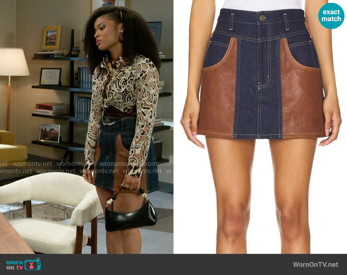 Frame Atelier Skirt in Arlow worn by Eva Thomas (Ambyr Michelle) on Beyond the Gates