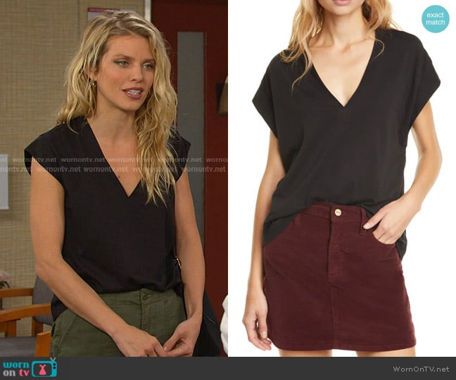 Frame Le Mid Rise V-Neck T-Shirt in Noir worn by Catherina Greene (AnnaLynne McCord) on Days of our Lives