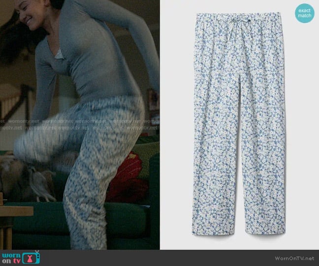 Gap Poplin PJ Pants worn by Belly Conklin (Lola Tung) on The Summer I Turned Pretty