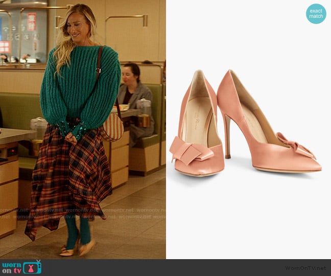 Gianvito Rossi Bow Embellished Satin Pumps worn by Carrie Bradshaw (Sarah Jessica Parker) on And Just Like That