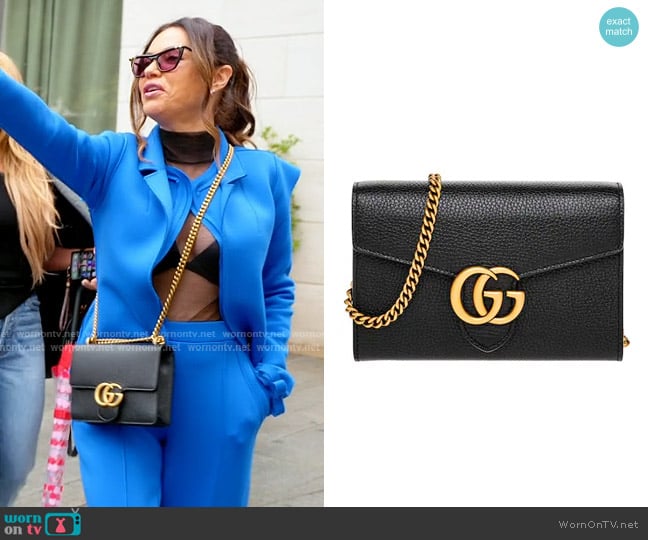 Gucci Calfskin GG Marmont Chain Wallet in Black worn by Adriana de Moura (Adriana de Moura) on The Real Housewives of Miami