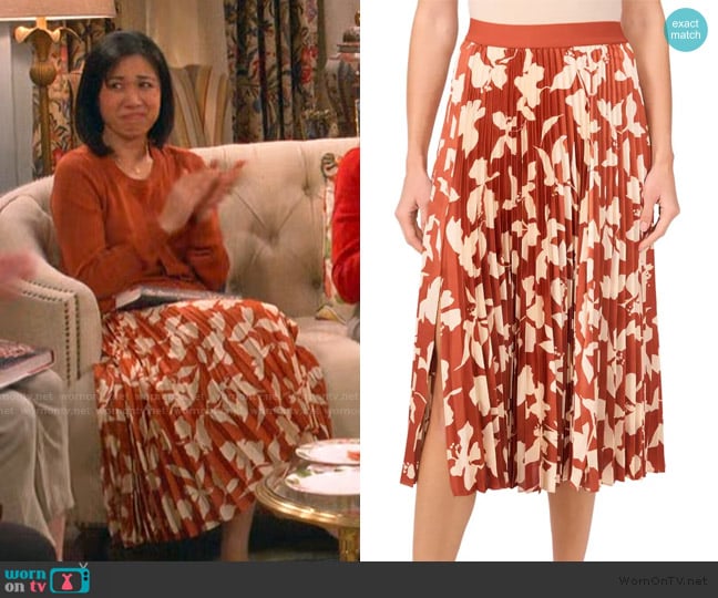 Halogen Floral Pleated Satin Skirt worn by Vicky (Angela Lin) on Leanne
