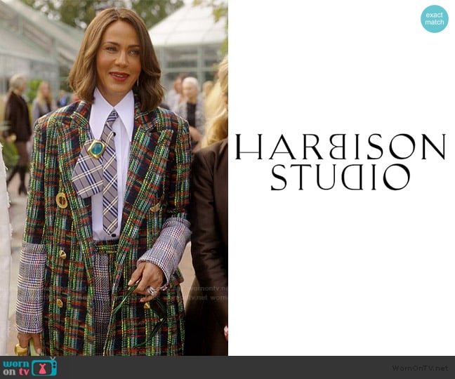Harbison Custom Design Coat worn by Lisa Todd Wexley (Nicole Ari Parker) on And Just Like That