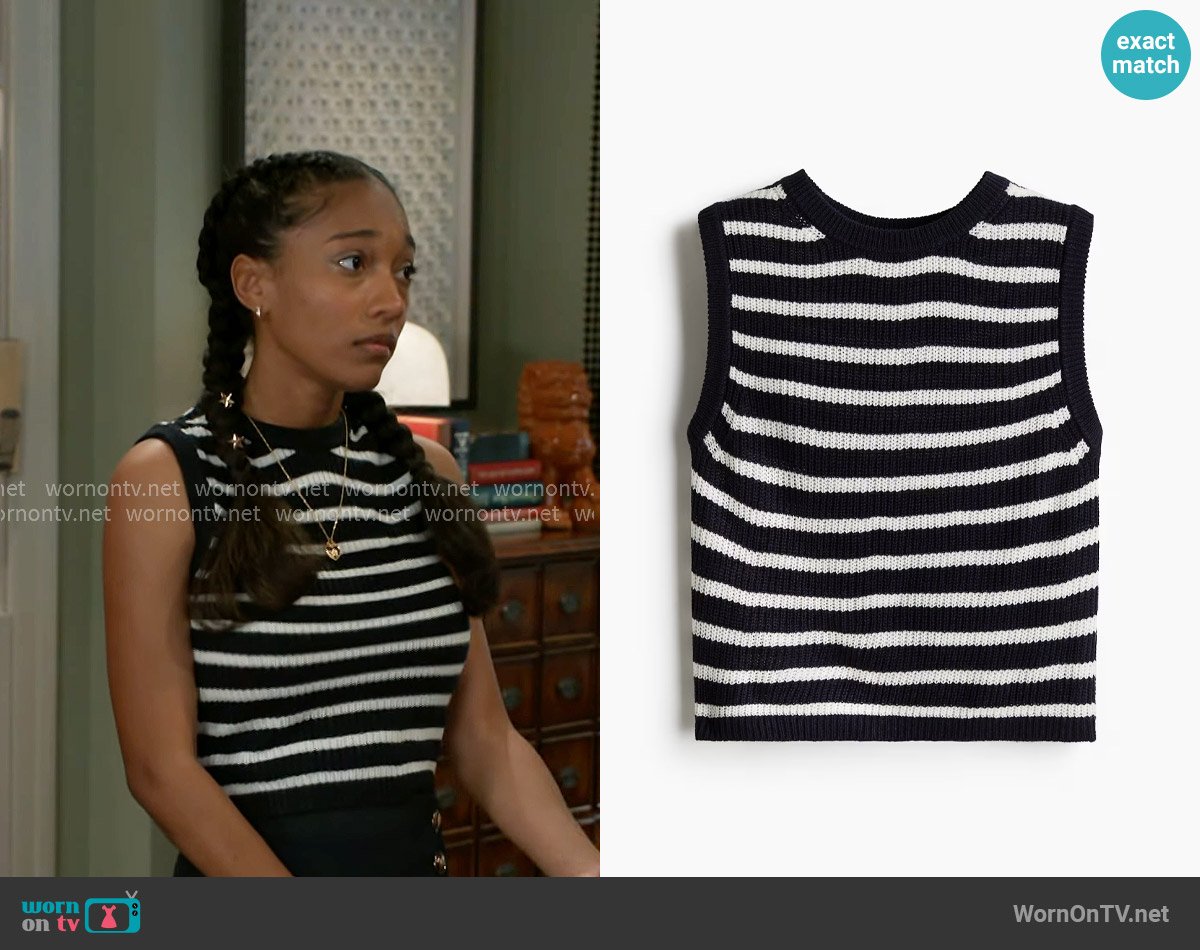 H&M Sweater Vest in Navy blue/striped worn by Samantha Richardson (Najah Jackson) on Beyond the Gates