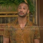 Holden’s rust orange shirt on The Young and the Restless