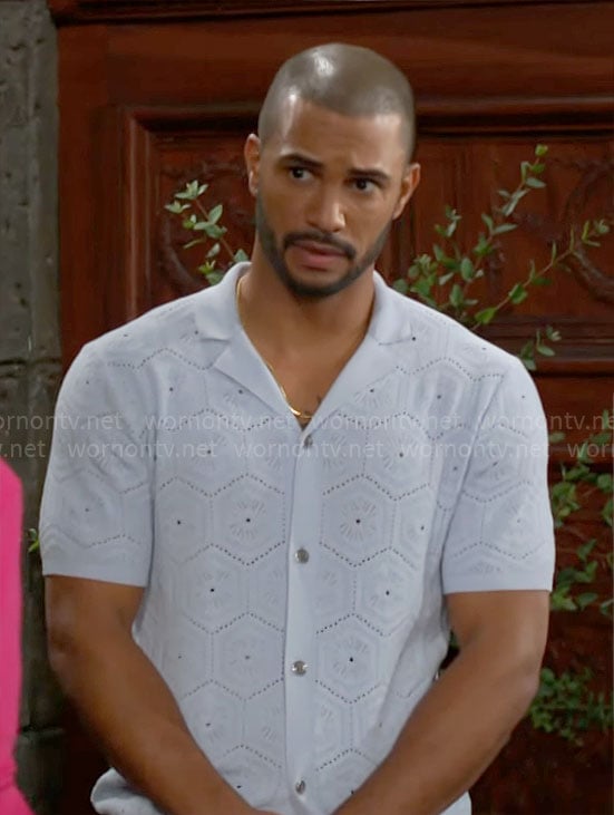 Holden’s light blue crochet shirt on The Young and the Restless