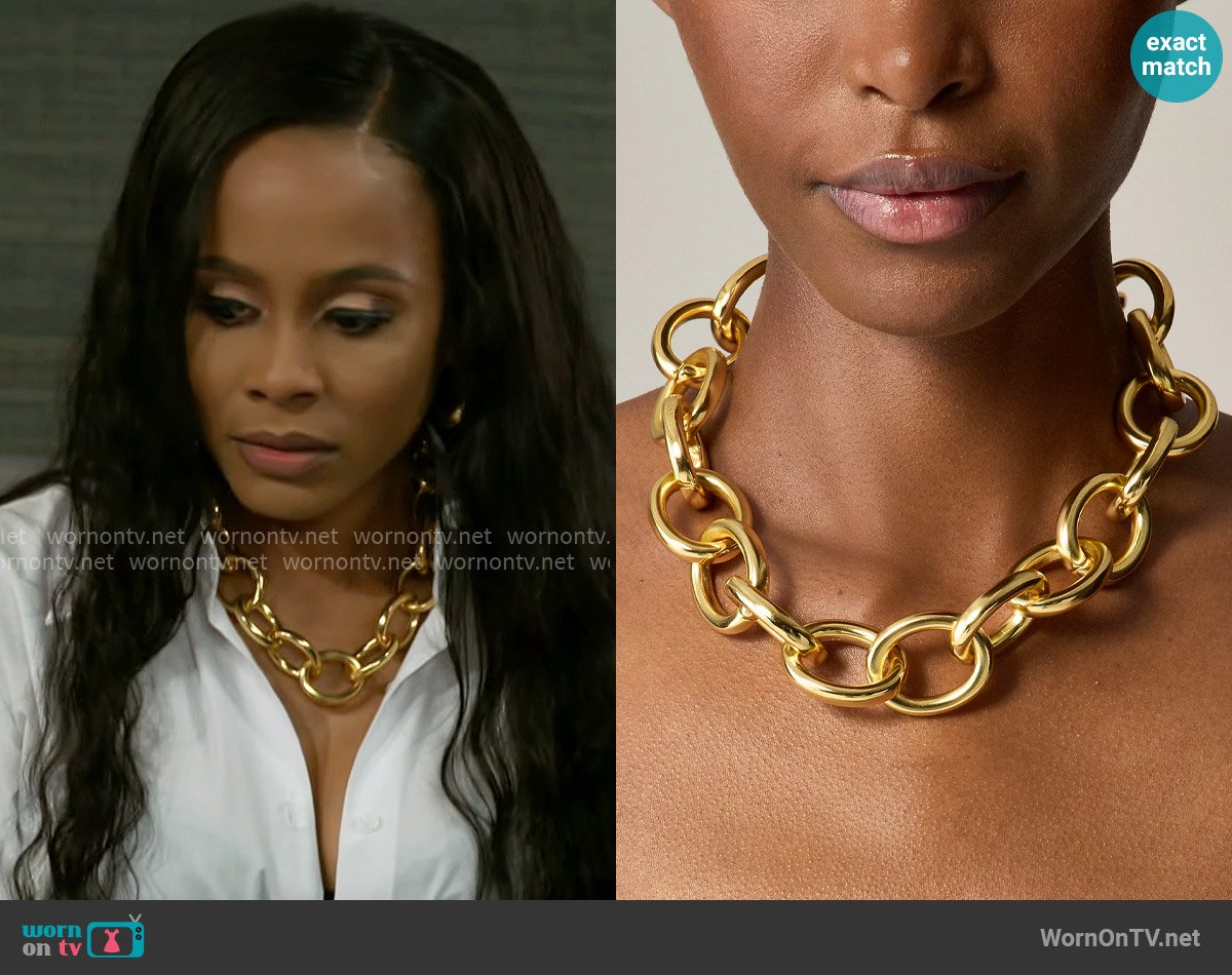 J. Crew Rounded chainlink necklace worn by Hayley Lawson (Marquita Goings) on Beyond the Gates