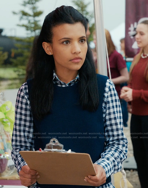 Jackie’s gingham check shirt on My Life with the Walter Boys