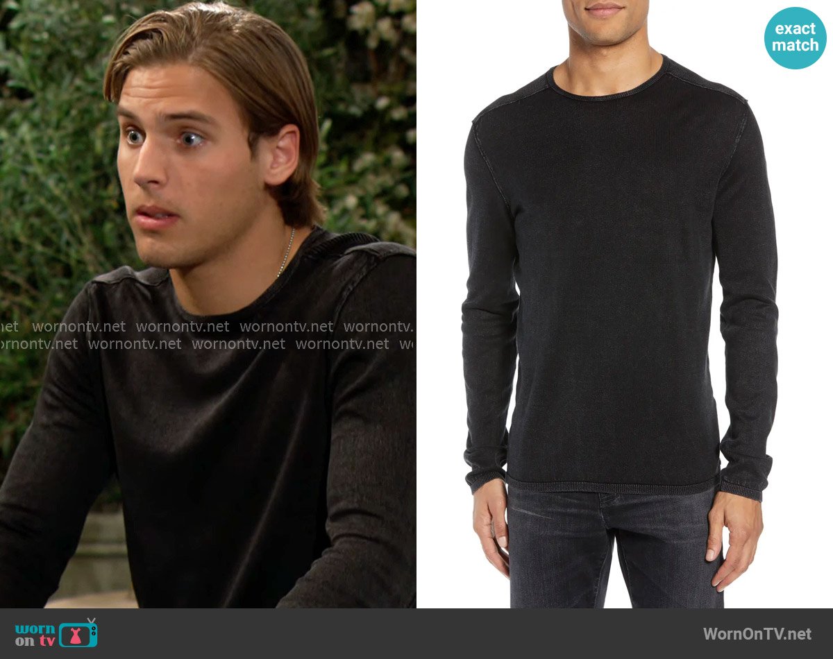Will’s black long-sleeve t-shirt on The Bold and the Beautiful