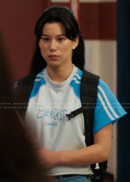 Kiley's blue Everlast cropped tee on My Life with the Walter Boys
