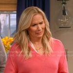 Leanne’s pink layered v-neck sweater on Leanne