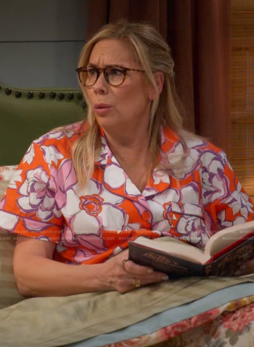 Leanne's floral print pajamas on Leanne