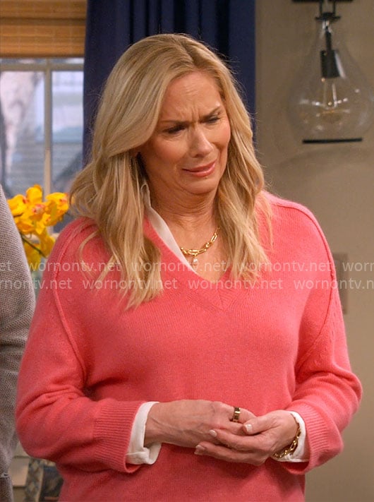 Leanne's pink layered v-neck sweater on Leanne