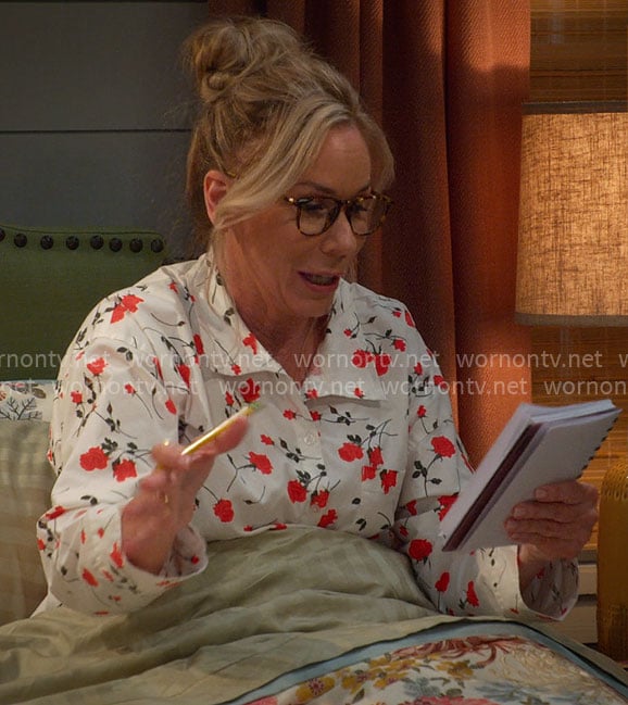 Leanne's white floral pajamas on Leanne