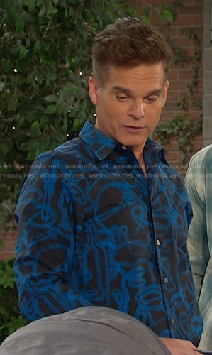 Leo's black and blue abstracr print shirt on Days of our Lives