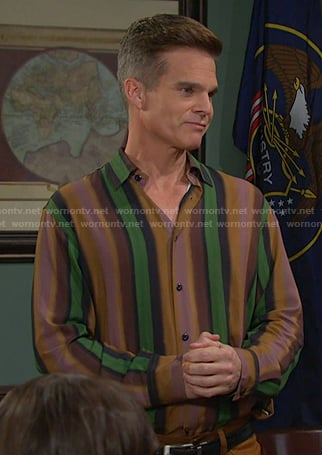 Leo's vertical striped shirt on Days of our Lives