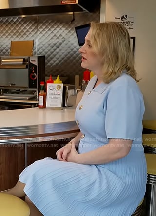 Lisa Rozner’s light blue polo dress on CBS Evening News