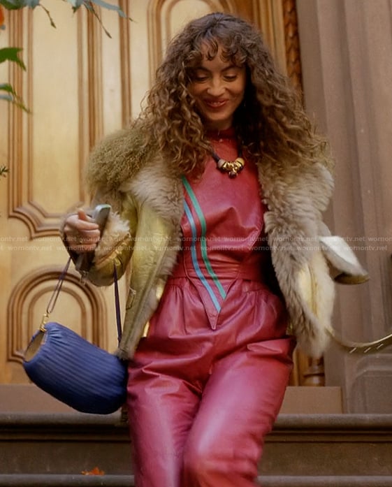 Lisette’s blue shoulder bag on And Just Like That