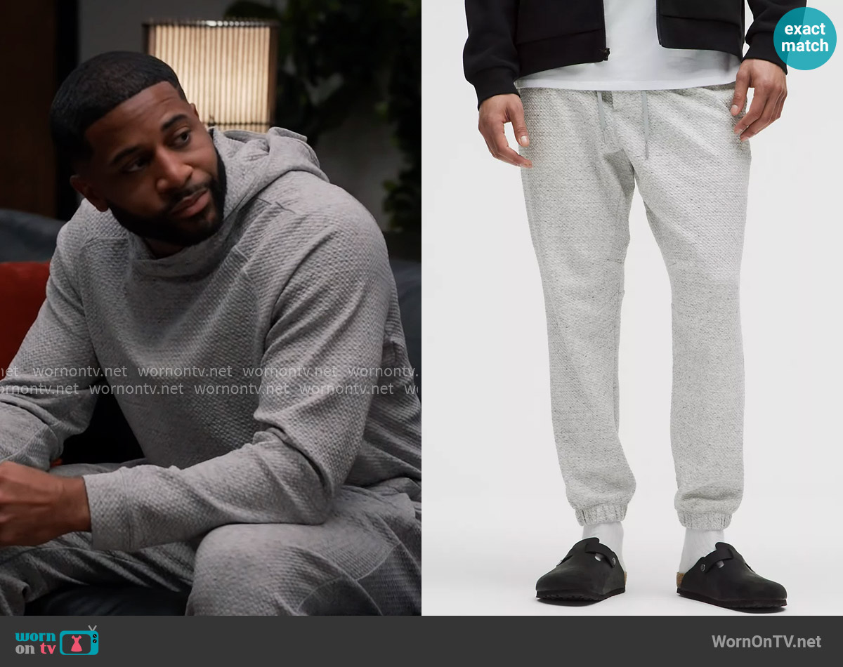 Lululemon Textured Double-Knit Cotton Jogger in Heathered Melody Light Grey/Black worn by Zac Taylor (Devale Ellis) on Tyler Perrys Sistas