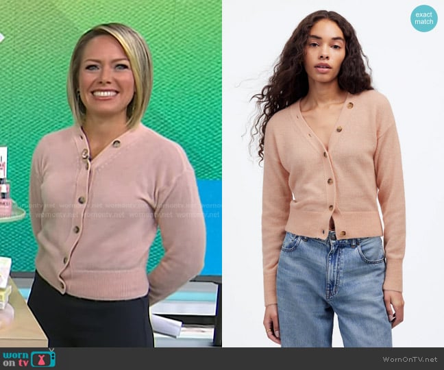 Madewell Alpaca-Blend V-Neck Cardigan in hthr pale blush worn by Dylan Dreyer on Today