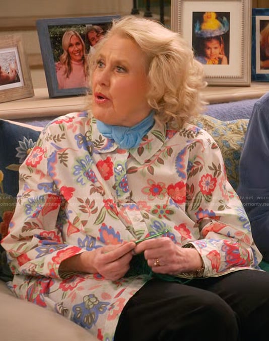 Mama Margarette's floral blouse on Leanne