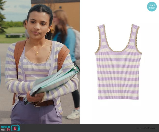 Mango Striped Knit Top worn by Jackie Howard (Nikki Rodriguez) on My Life with the Walter Boys